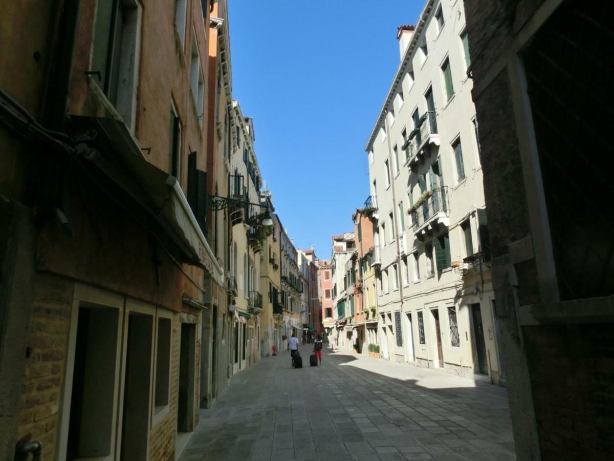 San Marco White Apartment Venesia Bagian luar foto